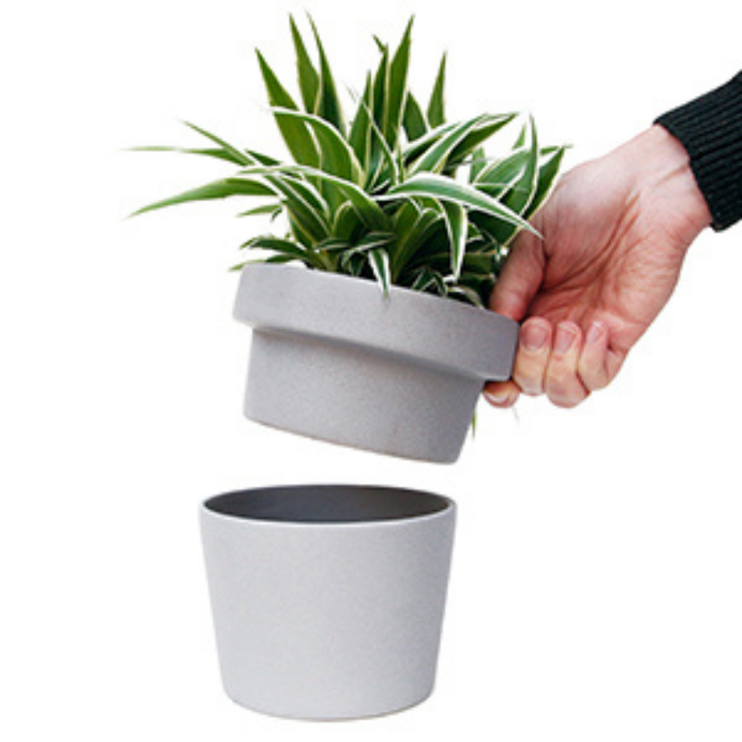Plant Pot Hideaway