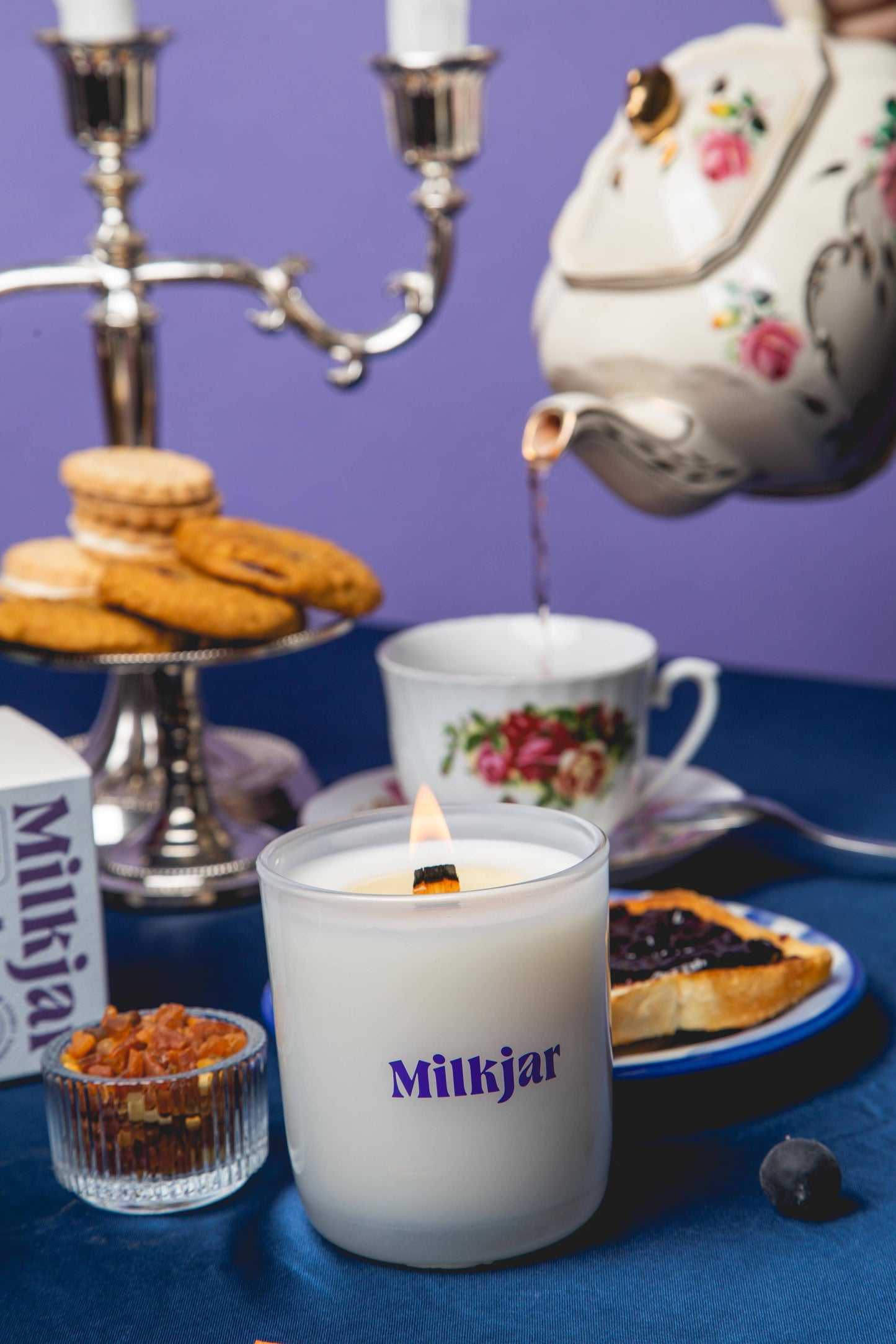 Blueberry Tea - Blueberry, Amber, Vanilla - 8oz Coconut Soy Candle