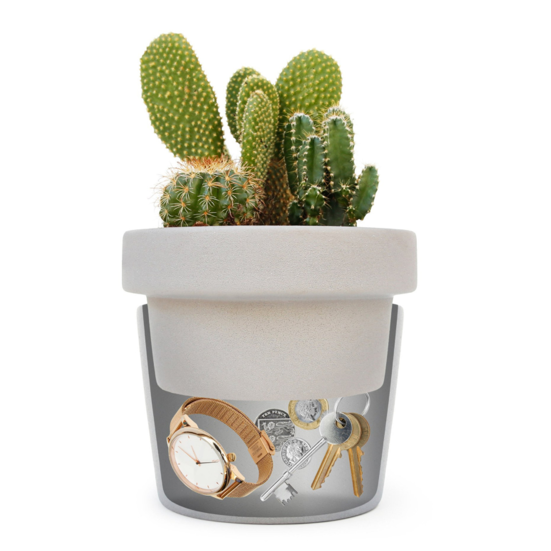 Plant Pot Hideaway